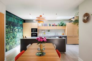 Kitchen- click for photo gallery